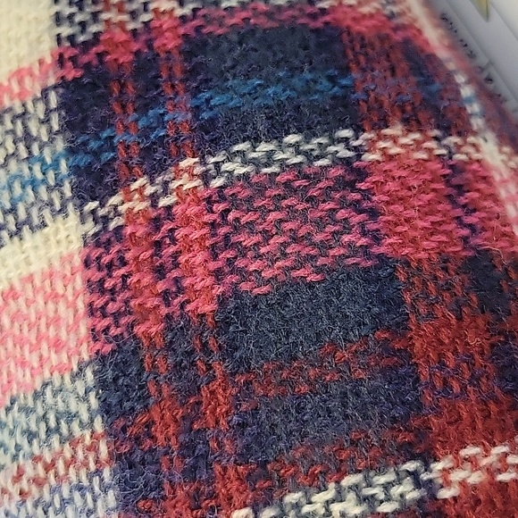 The Elyse Blanket Scarf - Picture 8 of 8